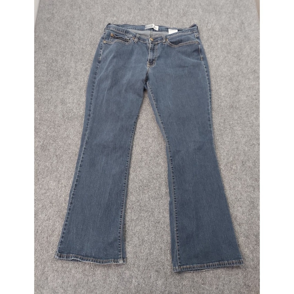 Levis Curvy Bootcut Jeans womens 16‎ Short Blue Medium Wash Low Rise Stretch